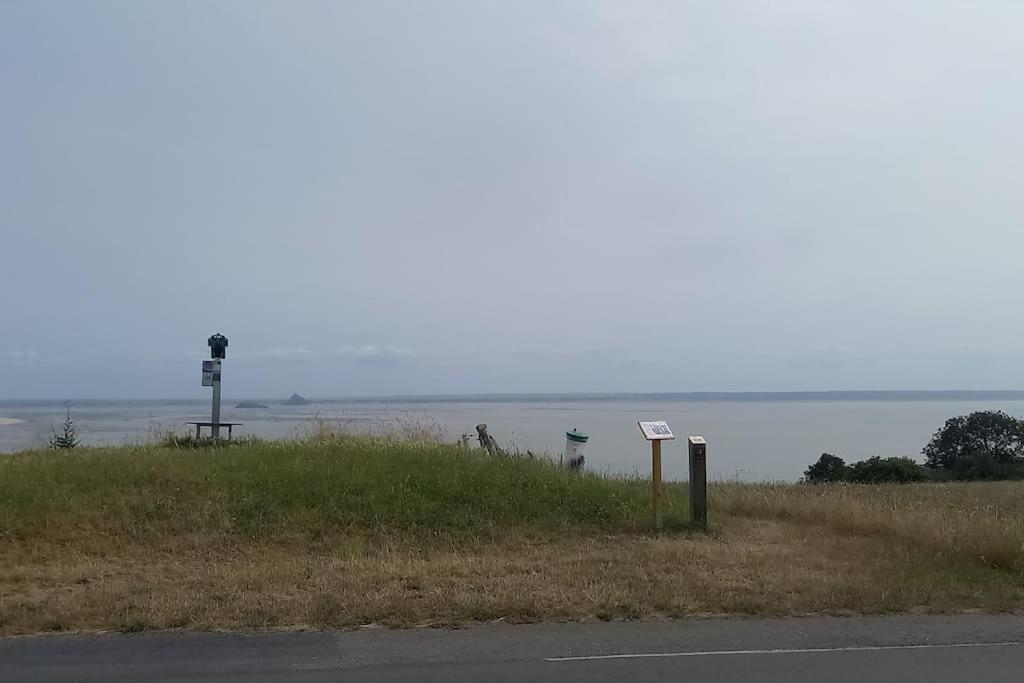 Maison Vue Sur Le Mont Saint Michel Et Sa Baie Champeaux Εξωτερικό φωτογραφία