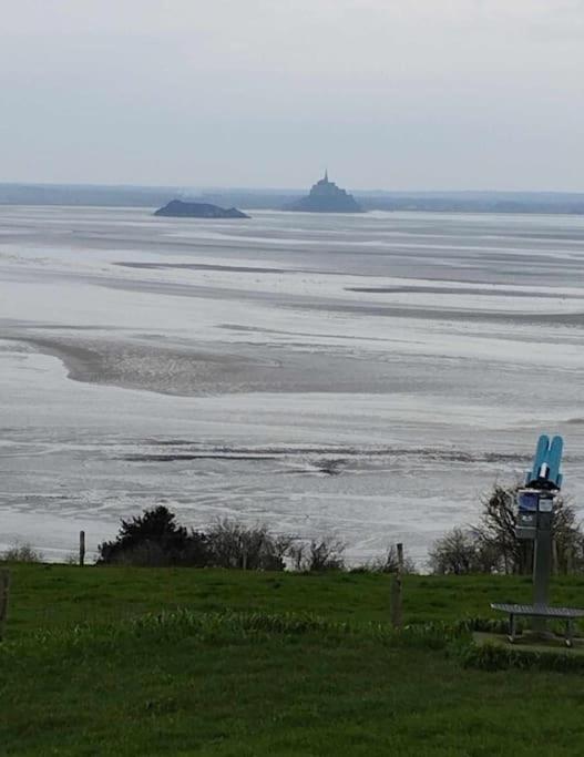 Maison Vue Sur Le Mont Saint Michel Et Sa Baie Champeaux Εξωτερικό φωτογραφία