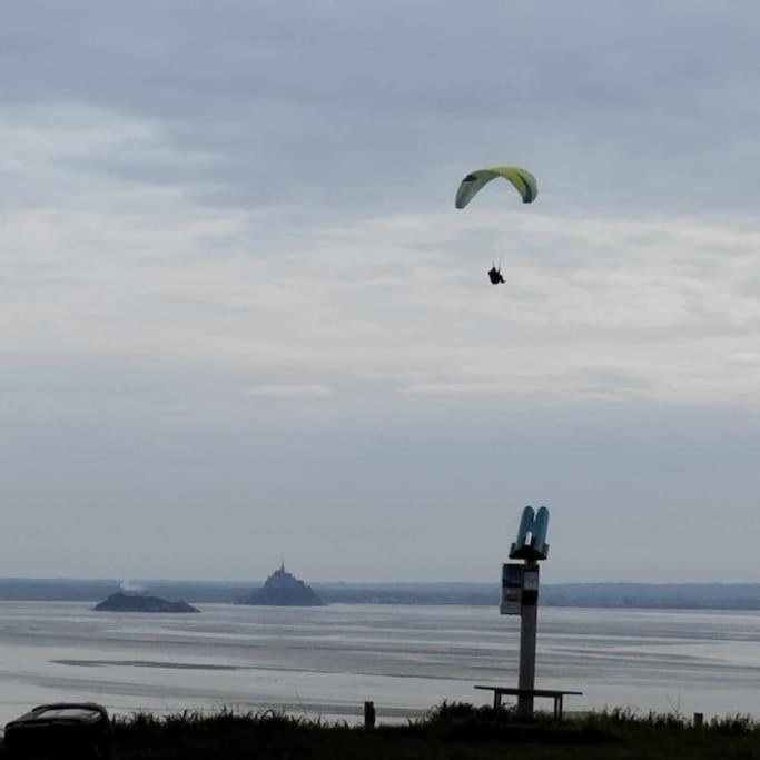 Maison Vue Sur Le Mont Saint Michel Et Sa Baie Champeaux Εξωτερικό φωτογραφία