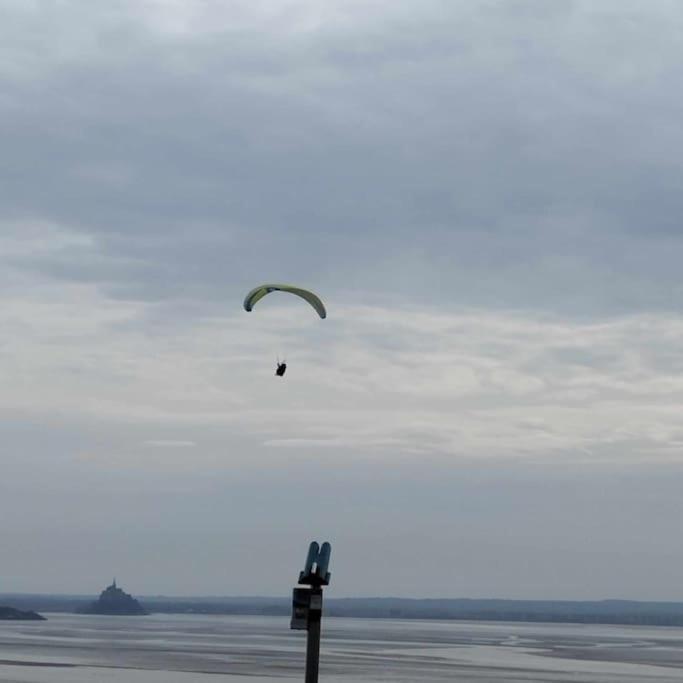 Maison Vue Sur Le Mont Saint Michel Et Sa Baie Champeaux Εξωτερικό φωτογραφία